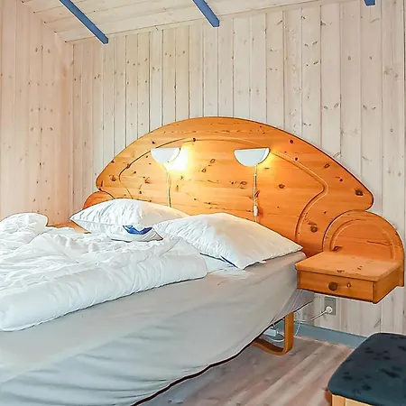 3 Bedroom Awesome In Sjolund * Hejls