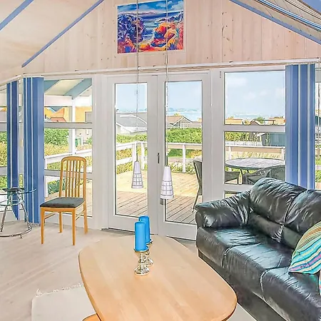 Holiday home 3 Bedroom Awesome In Sjolund Hejls