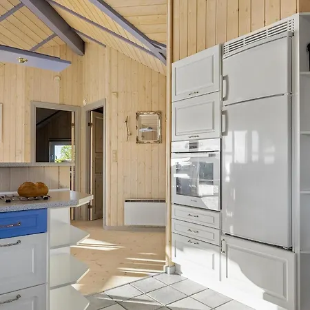 3 Bedroom Awesome In Sjolund Сasa de vacaciones *